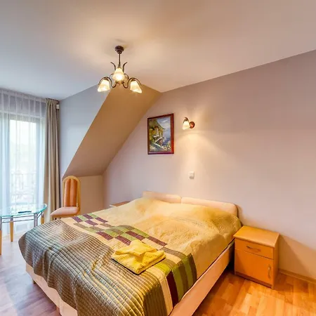 ホームステイ Joker